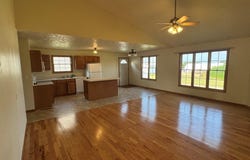 12 THOMAS Court, Mackinaw, IL 61755