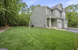 144 BROADWAY, HAMMONTON, NJ 08037