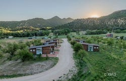 75 N Main St, Glendale, UT 84729