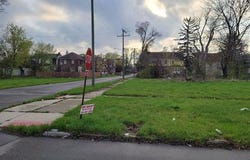 16801 LOG CABIN Street, Highland Park, MI 48203
