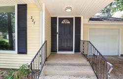 227 Devonshire Drive, South Bend, IN 46615-3105