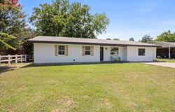 270 Barker Street, Stephenville, TX 76401
