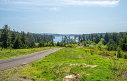 83615 CLEAR LAKE Rd, Florence, OR 97439