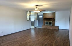 1201 W 9th Place, Friona, TX 79035