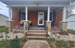 711 W 9th Street, Washington, MO 63090