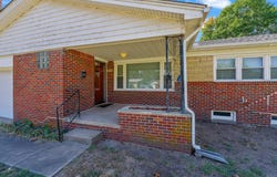 7417 E lincoln, Wichita, KS 67207