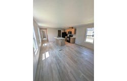 833 E Duke St, Vermillion, SD 57069