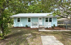 274 25th Ave, Apalachicola, FL 32320