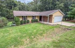 512 County Road 2490, Mahomet, IL 61853