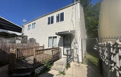 218 N Hamlin Boulevard, Chicago, IL 60624