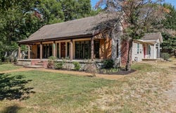 10 W RAILROAD Ave, Byhalia, MS 38611