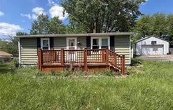 232 S County Line Road, Windsor, MO 65360