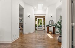 260 SE AVONDALE Way, Gresham, OR 97080