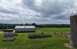 S6837 Crest Road, Hillpoint, WI 53937