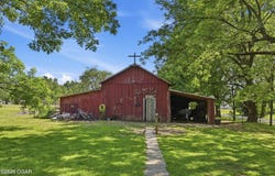 686 Weeks Avenue, Asbury, MO 64832