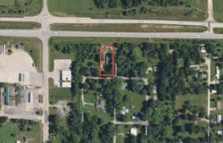 7777 Jayson Street, Birch Tree, MO 65438