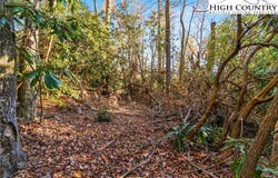 Midway Road, Newland, NC 28657