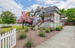 1121 MAIN St, Dallas, OR 97338