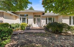 36740 ELDRIDGE Dr, Sandy, OR 97055