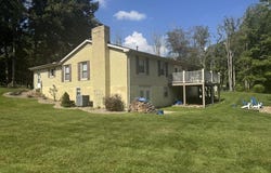 806 Old Grandview Rd, BEAVER, WV 25918