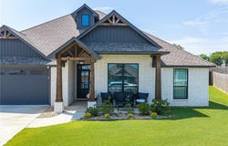 2823 Marissa CT, Van Buren, AR 72956