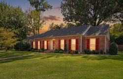 5233 MARY STARNES Dr, Memphis, TN 38117