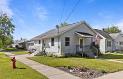 121 E 2ND Street, KIMBERLY, WI 54136