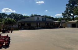 1521 N State Highway 121, Bonham, TX 75418