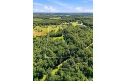 9170 E Division Road, Knox, IN 46534