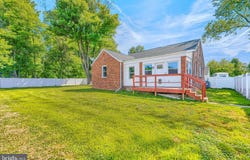 15 MOUNTAIN Road, FALLSTON, MD 21047