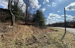 Holloway Rd/State Rt 331, Flushing, OH 43977