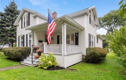 137 W Court Street, Warsaw, NY 14569