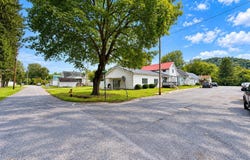 36 POPLAR Street, MOUNT UNION, PA 17066