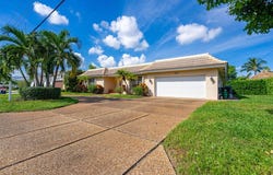 4471 NE 25TH Avenue, Lighthouse Point, FL 33064