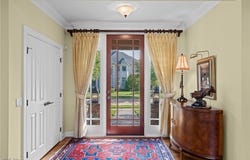 282 W Edinburgh Drive, Highland Heights, OH 44143