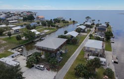 111 2nd Ave W, Horseshoe Beach, FL 32648