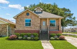 2045 GLADSTONE Drive, Marrero, LA 70072