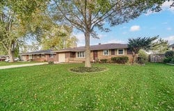 5961 Hayes Place, Merrillville, IN 46410