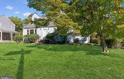 38 CHAUNCEY Avenue, EWING, NJ 08638