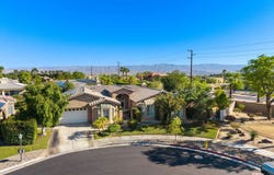 8 Dickens Ct, Rancho Mirage, CA 92270
