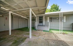 612 N CASCADE Dr, Woodburn, OR 97071