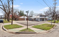207 Exchange Street, Marshall, MI 49068