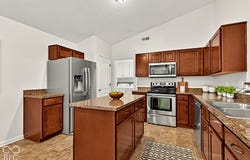 6656 W Deer Hill Drive, McCordsville, IN 46055