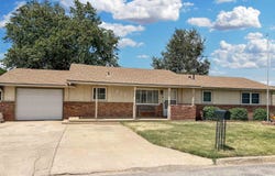 1814 Locust, Alva, OK 73717