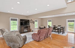 42-B Great Ring Road, Newtown, CT 06482