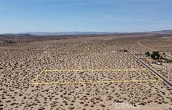 1153 Belfield Boulevard, Landers, CA 92285
