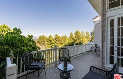 2204 The Terrace, Los Angeles, CA 90049