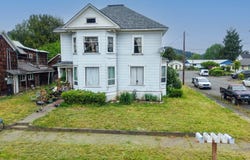 131 ASH St, MyrtlePoint, OR 97458