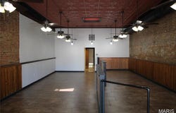 109 S Center St, Shelbina, MO 63468
