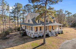 33 Neuse Winds Drive, Oriental, NC 28571